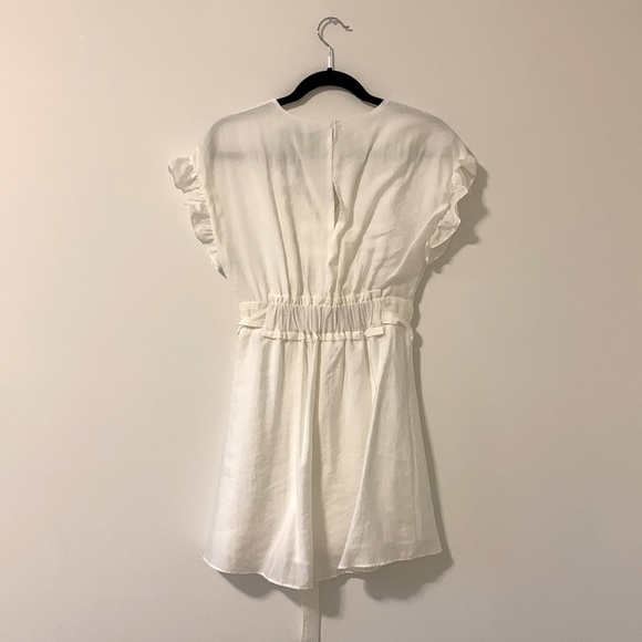 Zara White Dress with ruffled sleeves 💕 - Picture 3 of 5